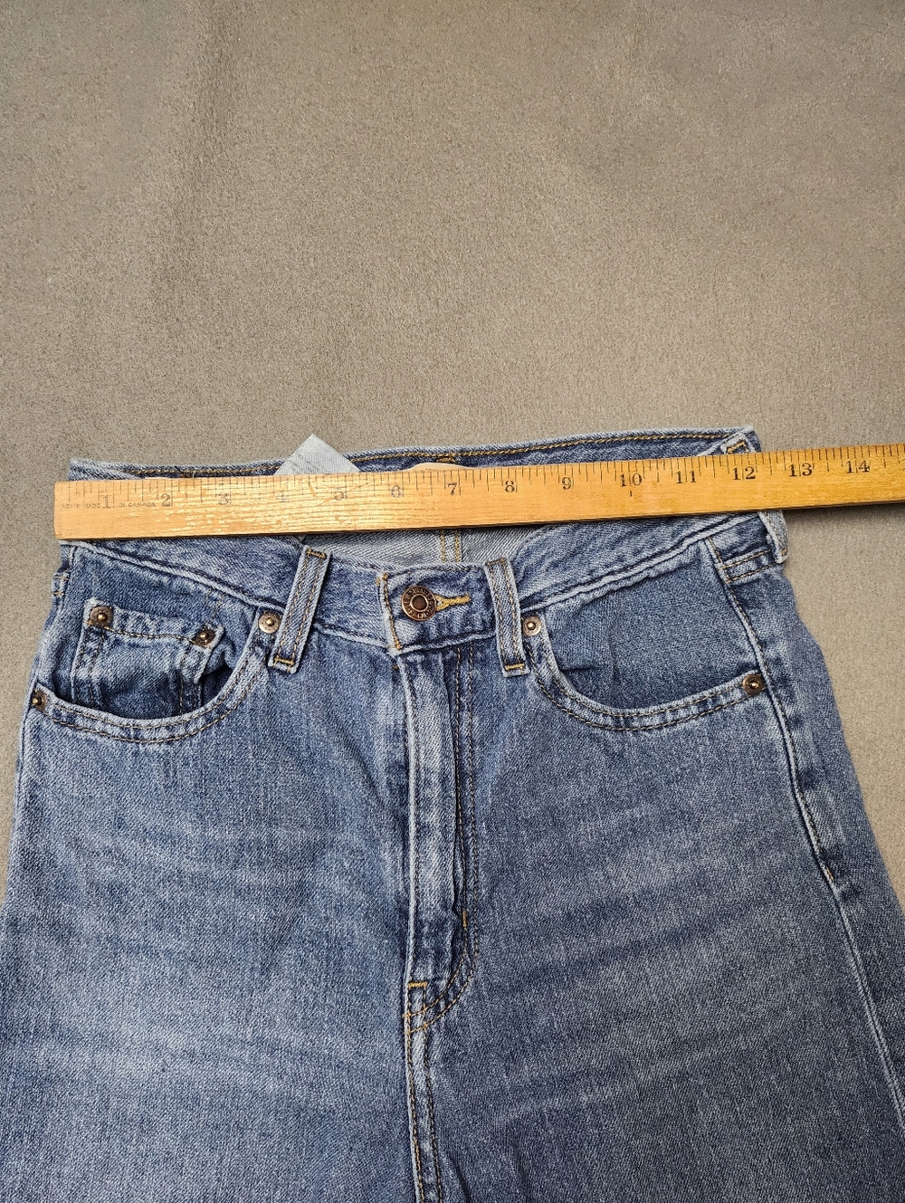 Levi's “High Loose” Premium Blue Denim Jeans - Picture 16 of 16